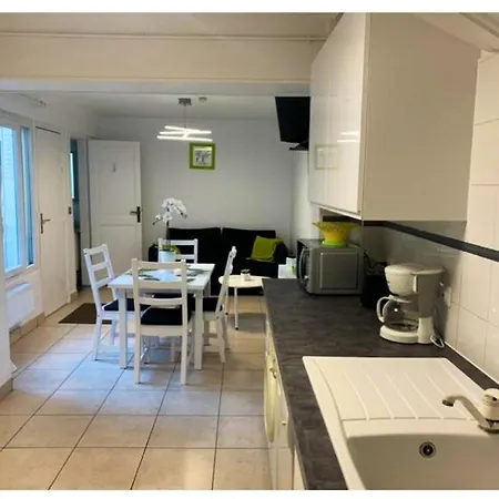 Holiday home Maison Accueillante A Avec Jardin Cloture